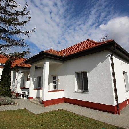 Gyevitur Apartman Algyo Екстер'єр фото